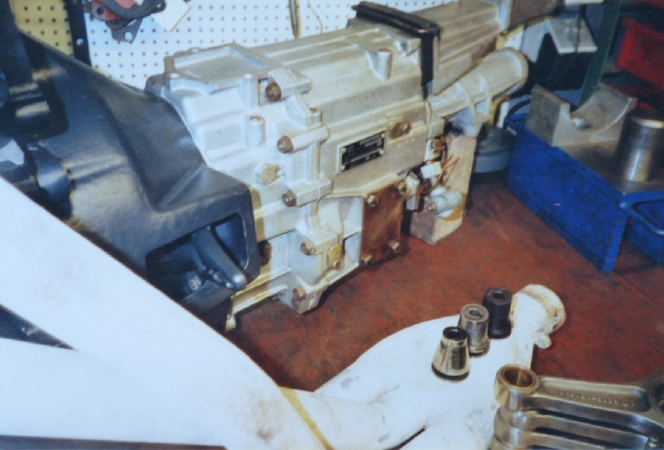 197303 ZF Getriebe Stahlpleuel Raumnocken von Einzpritzpumpe.JPG